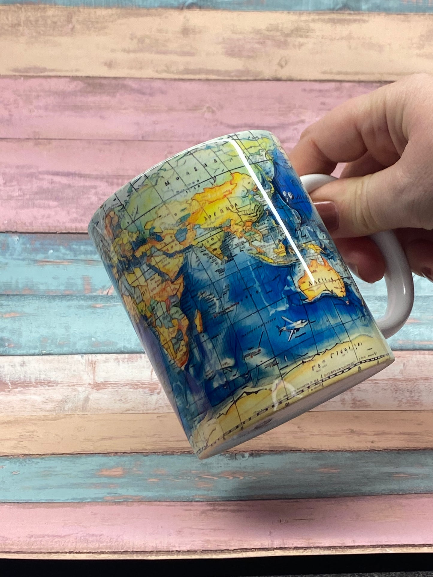 🌍 Keramiktasse „Weltkarte Vintage“ – Für Reiseliebhaber & Entdecker