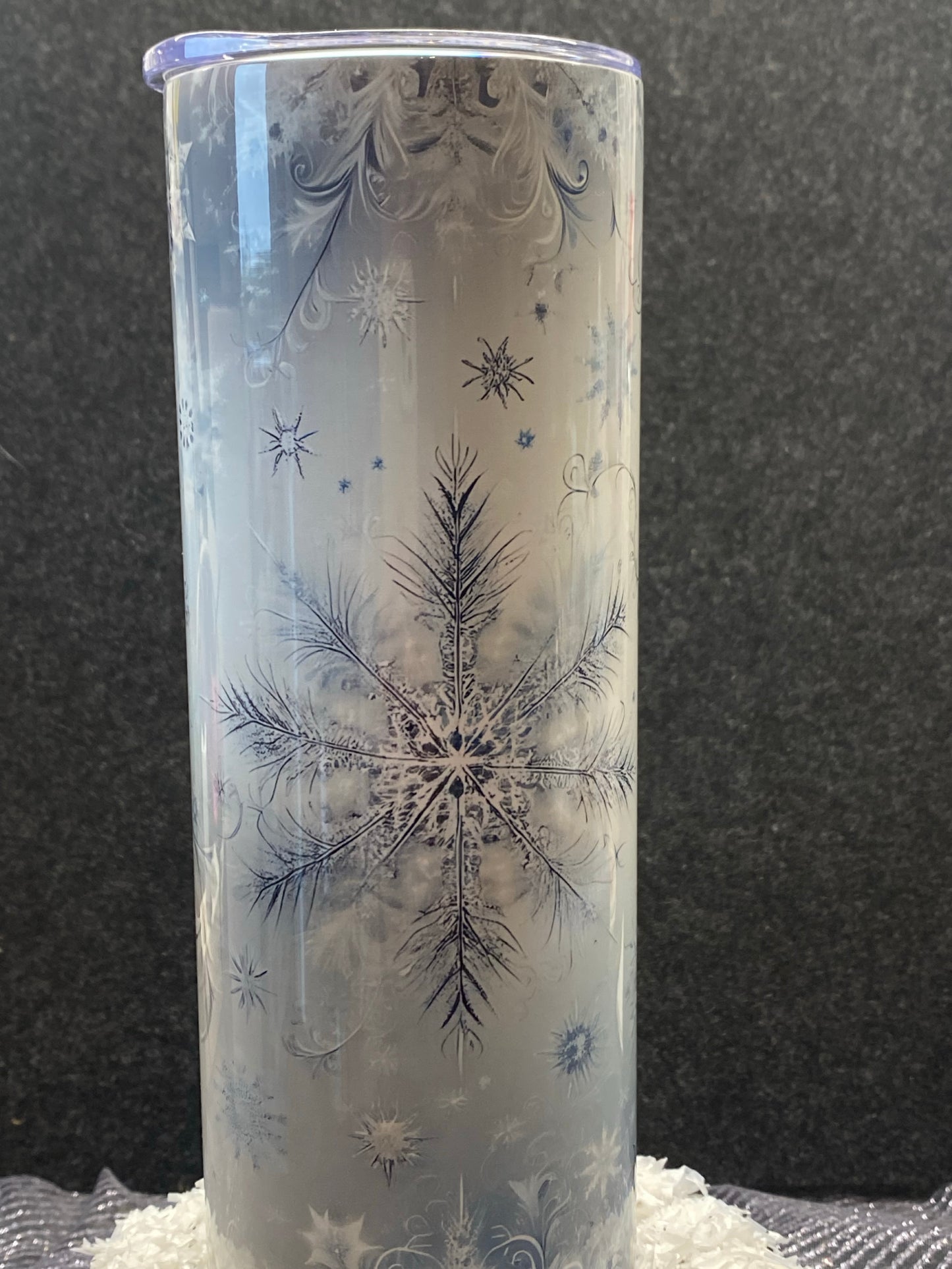 Thermobecher „Eisblume“ – Winterlicher Edelstahlbecher mit Schneeflockenmotiv | 500 ml