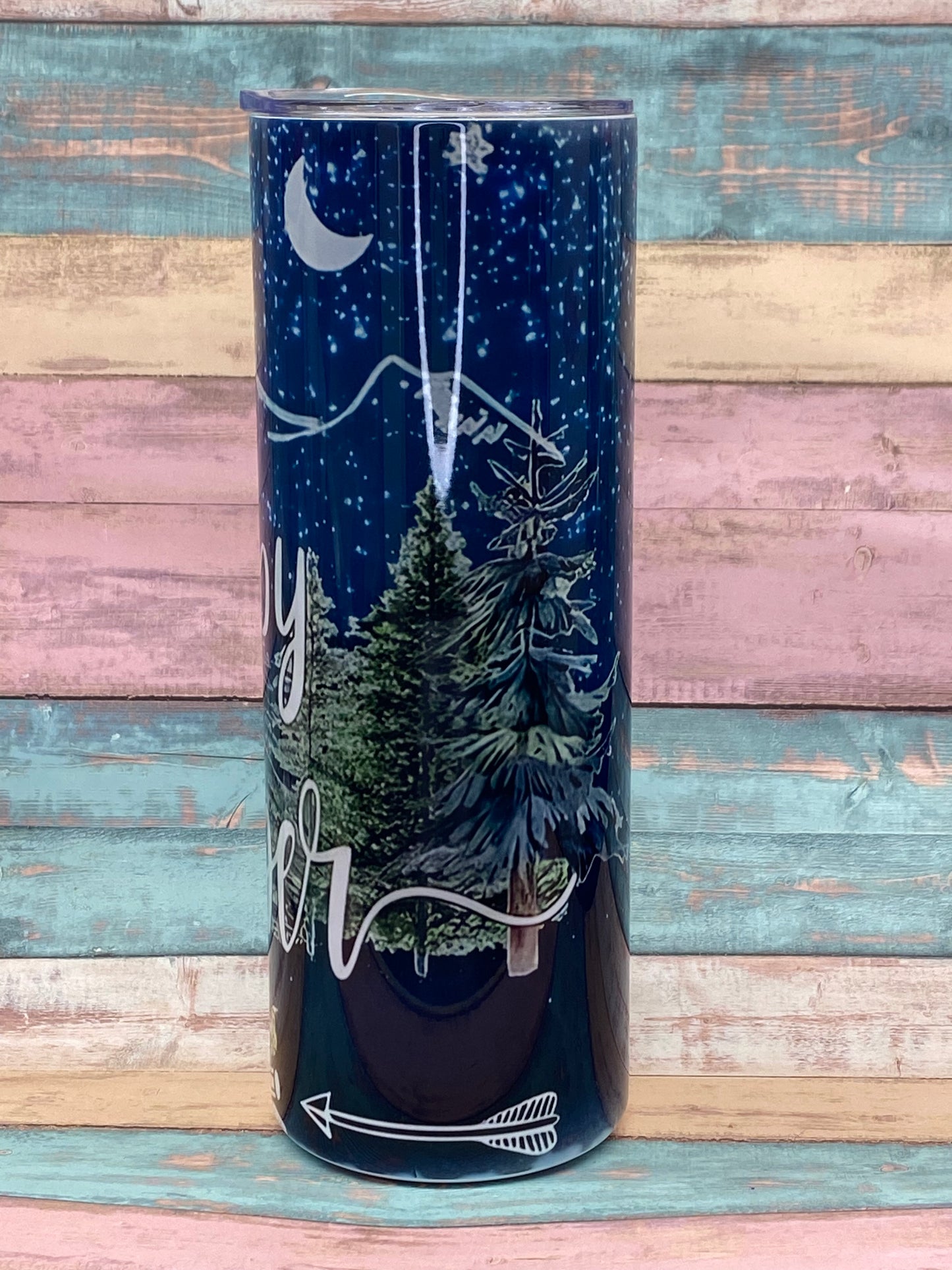 Edelstahltumbler „Happy Camper“ – 20 oz (ca. 590 ml)