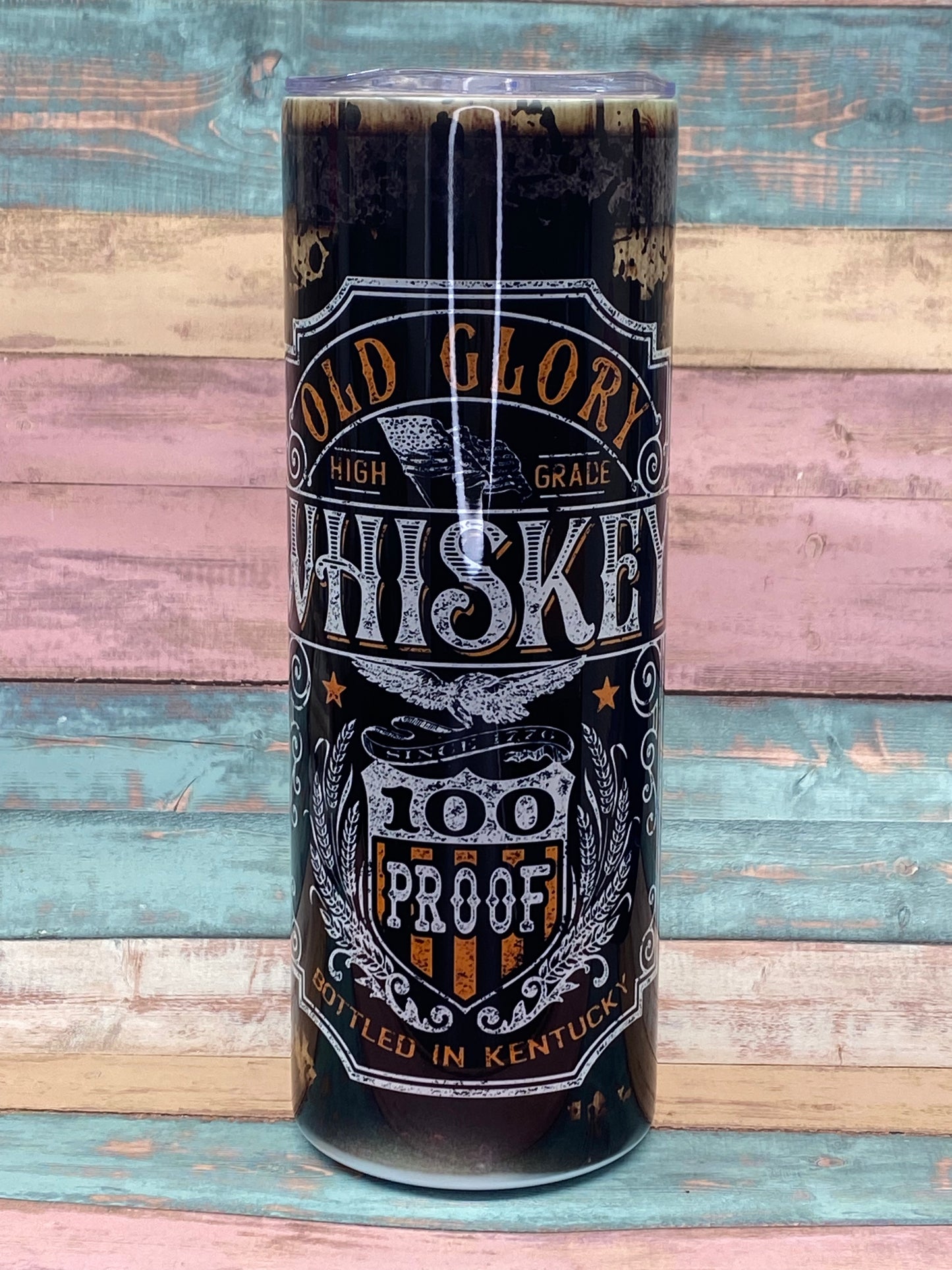 🥃 Edelstahl Tumbler „Old Glory Whiskey“ – Charakter. Stärke. Stil.