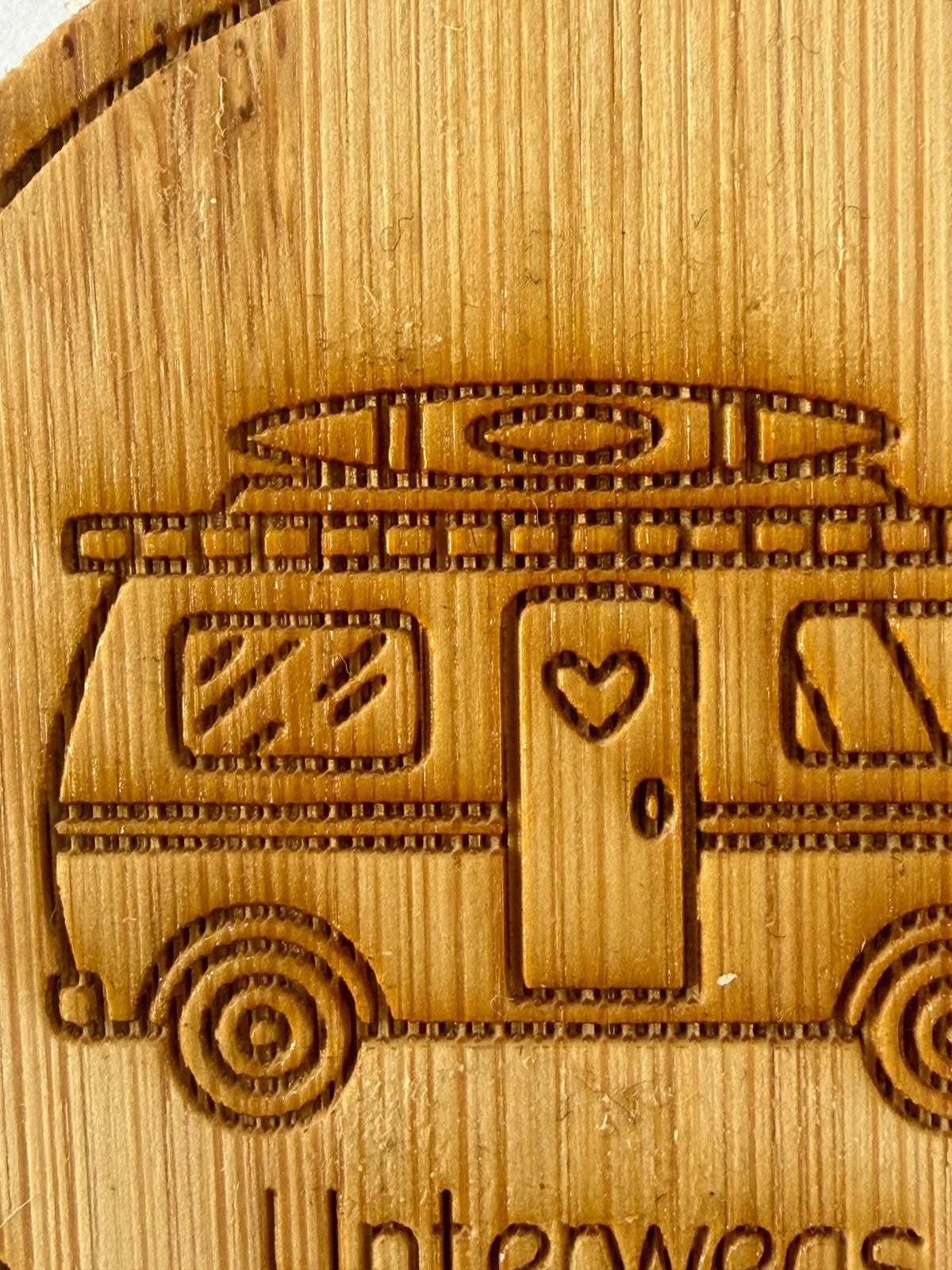 Magnetischer Flaschenöffner aus Bambus | Camper Geschenk | Wohnmobil Geschenk | Camping Flaschenöffner | Kühlschrank Magnet |