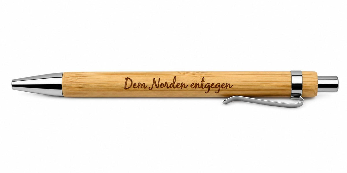 Gravierter Bambus Kugelschreiber mit Spruch – Camping Geschenk für Wohnmobil & Camper – personalisierter Holz Kugelschreiber